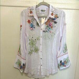 Paparazzi White Floral Embroidered Button Down Shirt